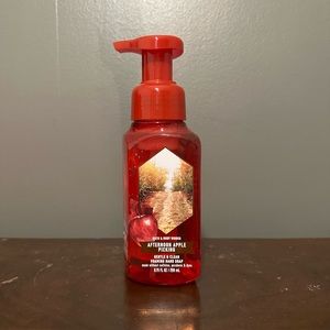 Bath & Body Works Foaming Hand Soap